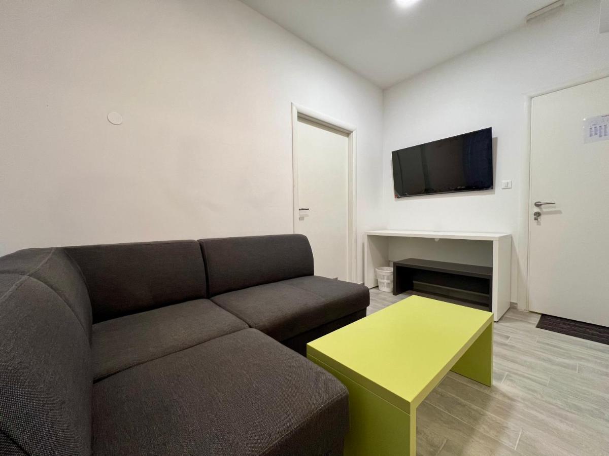 Appa Hostel Zagabria Esterno foto